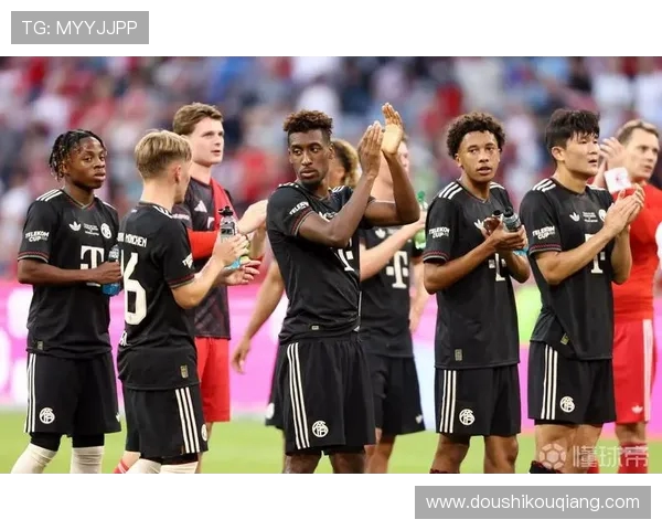 法尔克透露拜仁将德卡特视为磁卡接班人卡尔续约未经过谈判